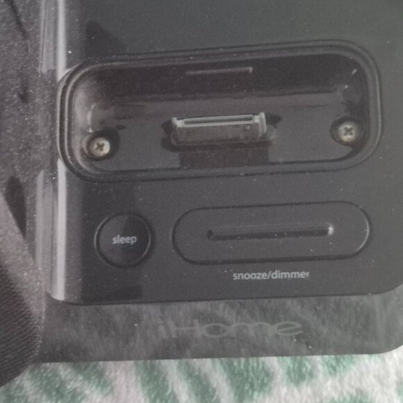 iHome Alarm Set - Picture 6 of 9